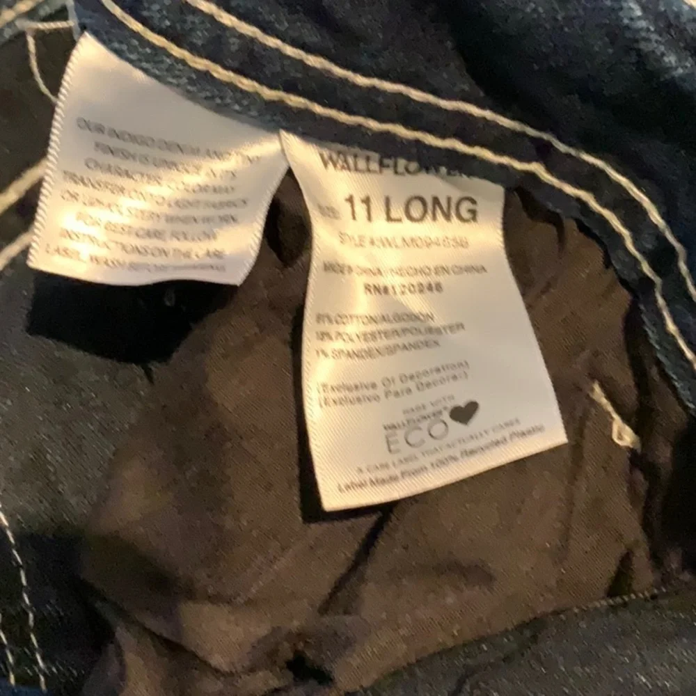 WallFlower Women's Luscious Curvy Bootcut Sz 11 Long NWT - Picture 6 of 10